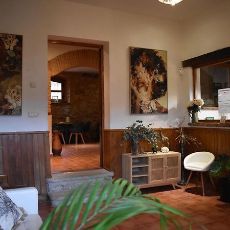 Hostal La Colonial มาดริกาล เด ลา วีรา ภายนอก รูปภาพ