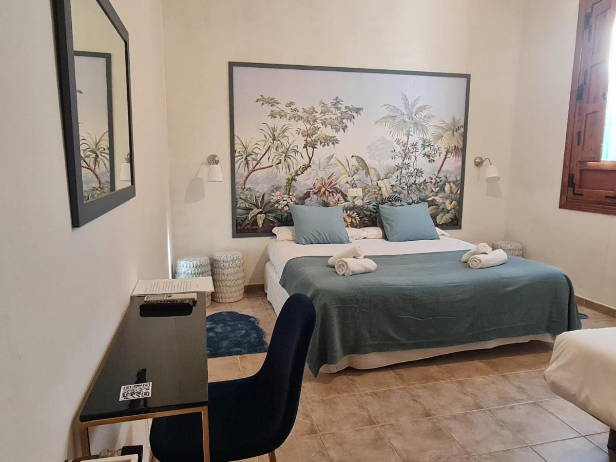 Hostal La Colonial มาดริกาล เด ลา วีรา ภายนอก รูปภาพ