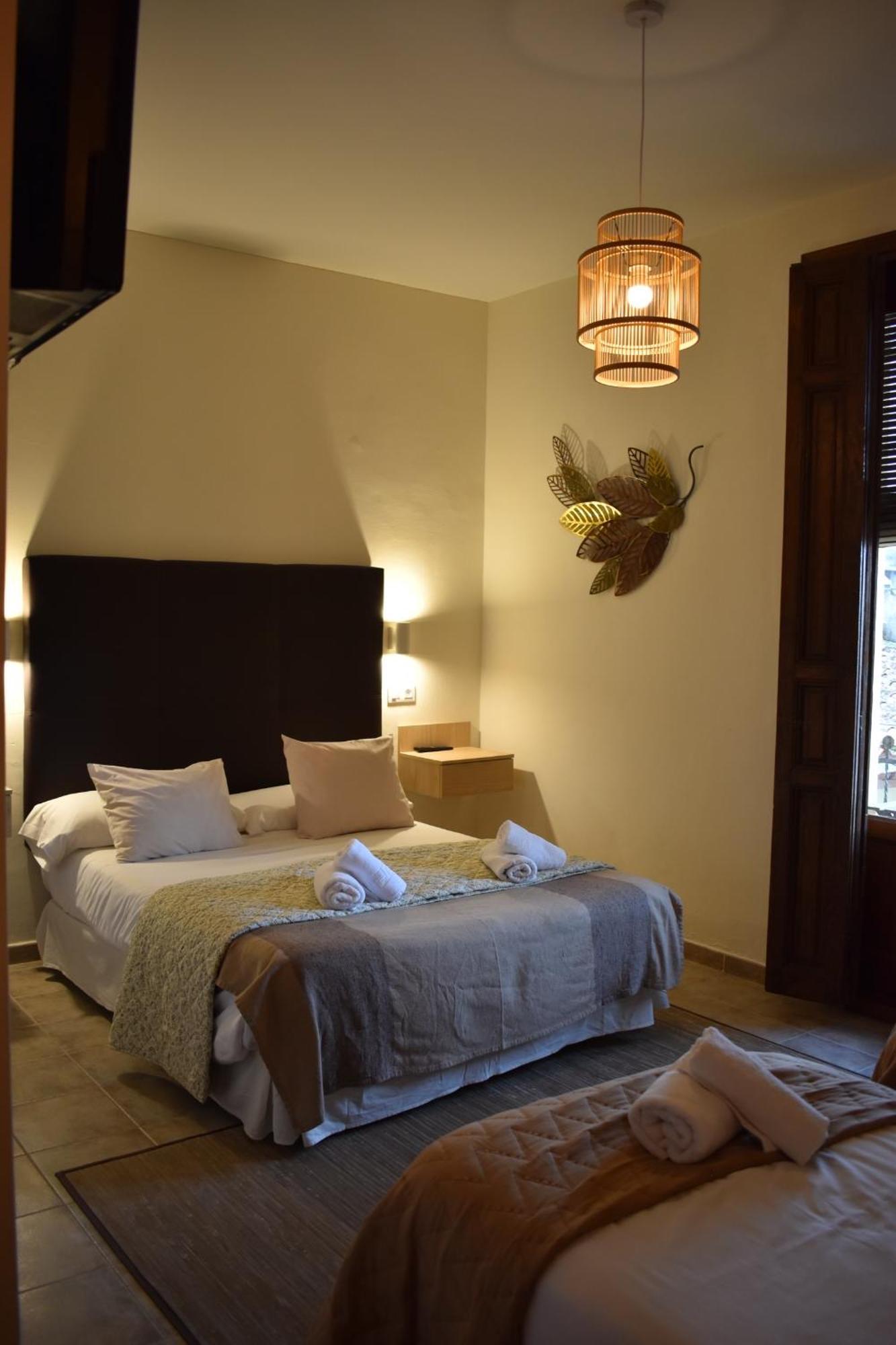 Hostal La Colonial มาดริกาล เด ลา วีรา ภายนอก รูปภาพ